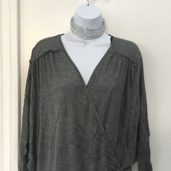 New Front Knot Drap Top w/Free Choker - Picture 3 of 4